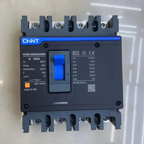 4P MCCB breaker switch